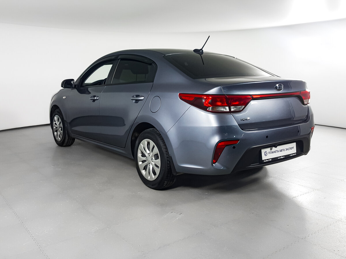 Kia Rio 4 серый