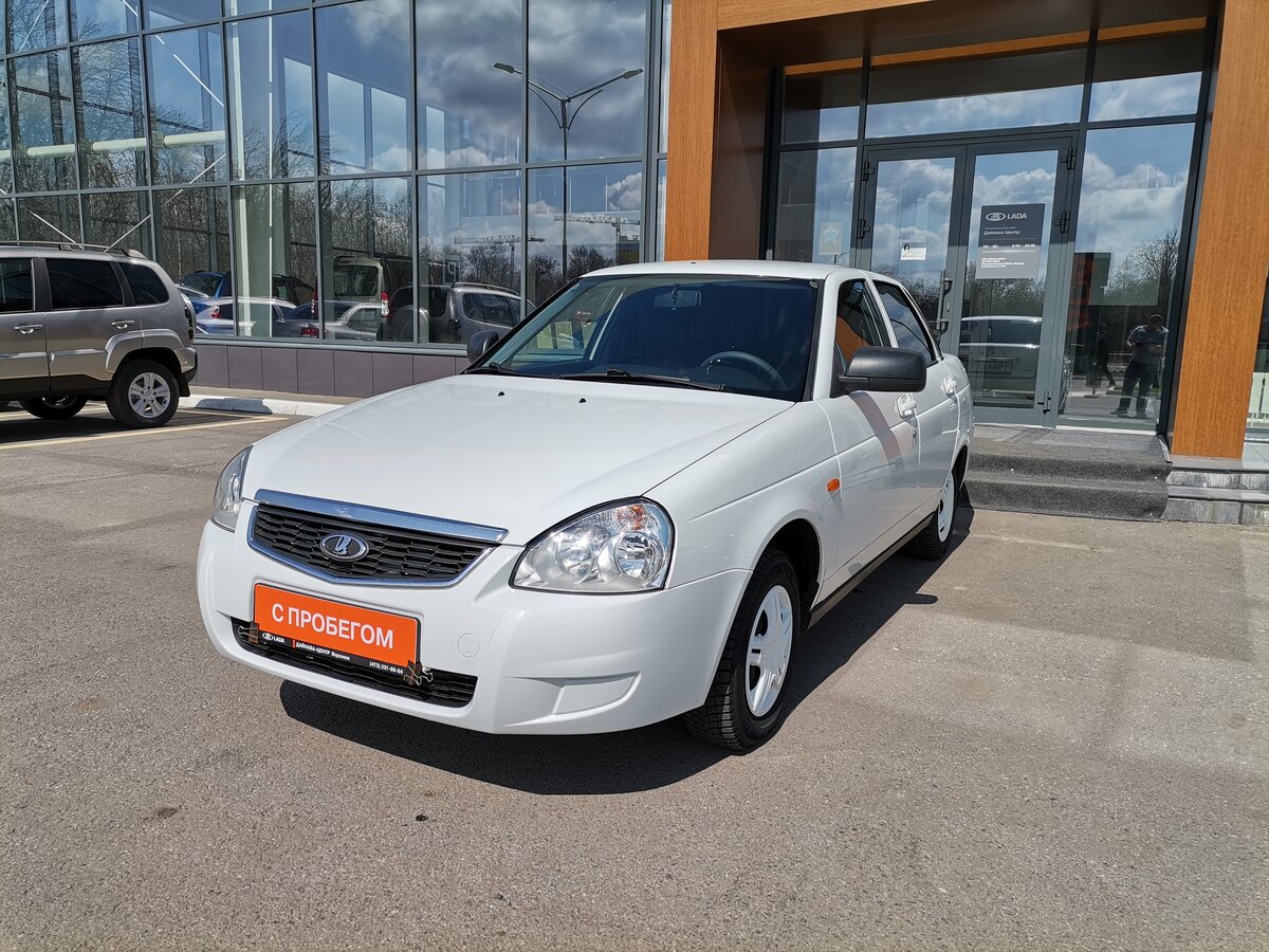 Купить б/у Lada (ВАЗ) Priora I 1.6 MT (98 л.с.) бензин механика в Воронеже: серы