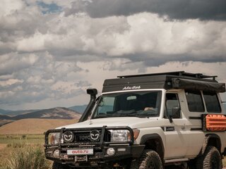 2023 Toyota Land Cruiser 71 70 Series Рестайлинг 2, белый, 11800000 рублей, вид 1