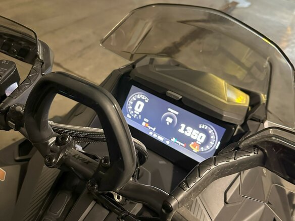 2024 BRP Lynx Brutal RE 900, чёрный, 3100000 рублей - вид 28