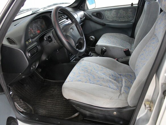 2003 Chevrolet Niva I, серебристый - вид 9