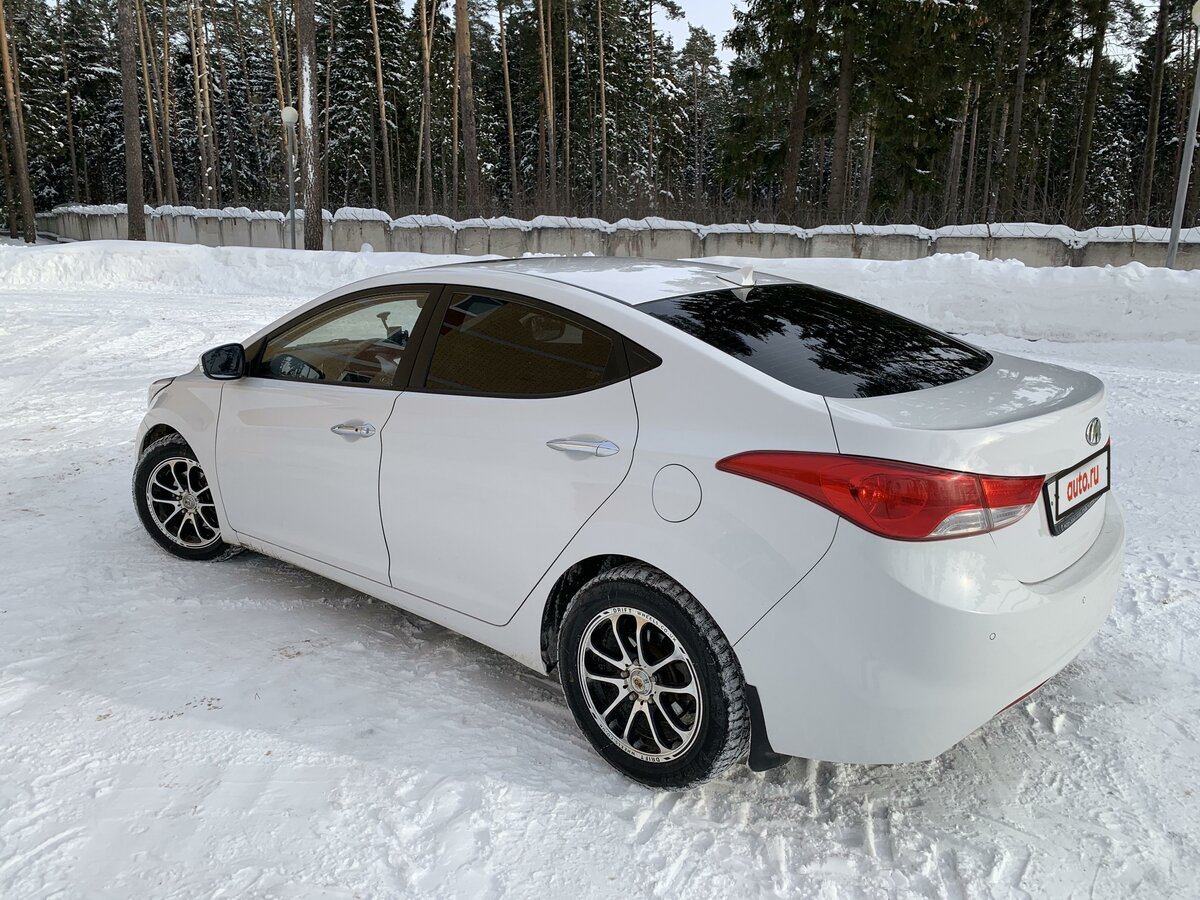 Хендай авант 2011