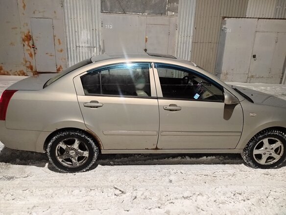 2010 Vortex Estina I, бежевый - вид 3