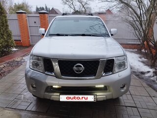 2011 Nissan Pathfinder III Рестайлинг, серебристый, 1000000 рублей, вид 1