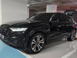 2022 Audi Q8 55 TFSI I (4M), чёрный, 7260000 рублей, вид 1