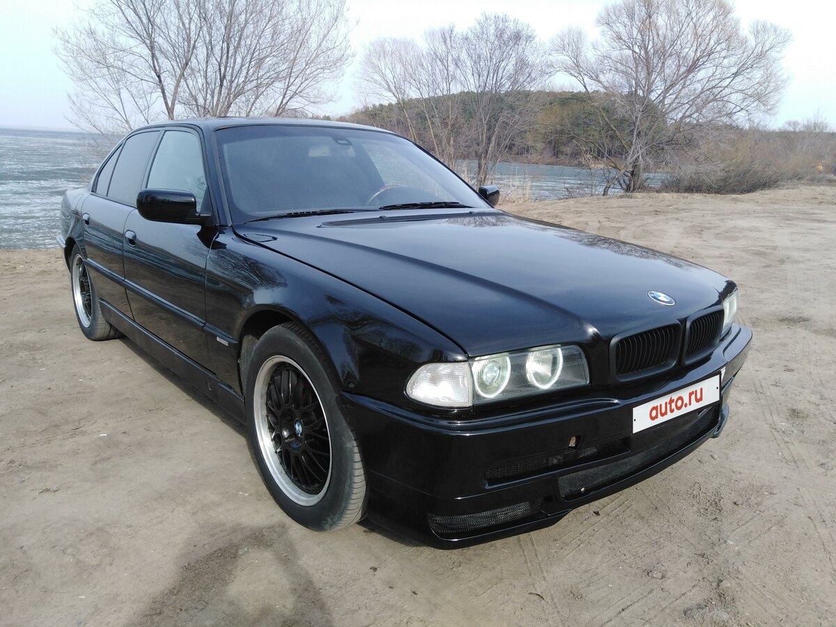 Купить б/у BMW 7 серии III (E38) 728i 2.8 AT (193 л.с