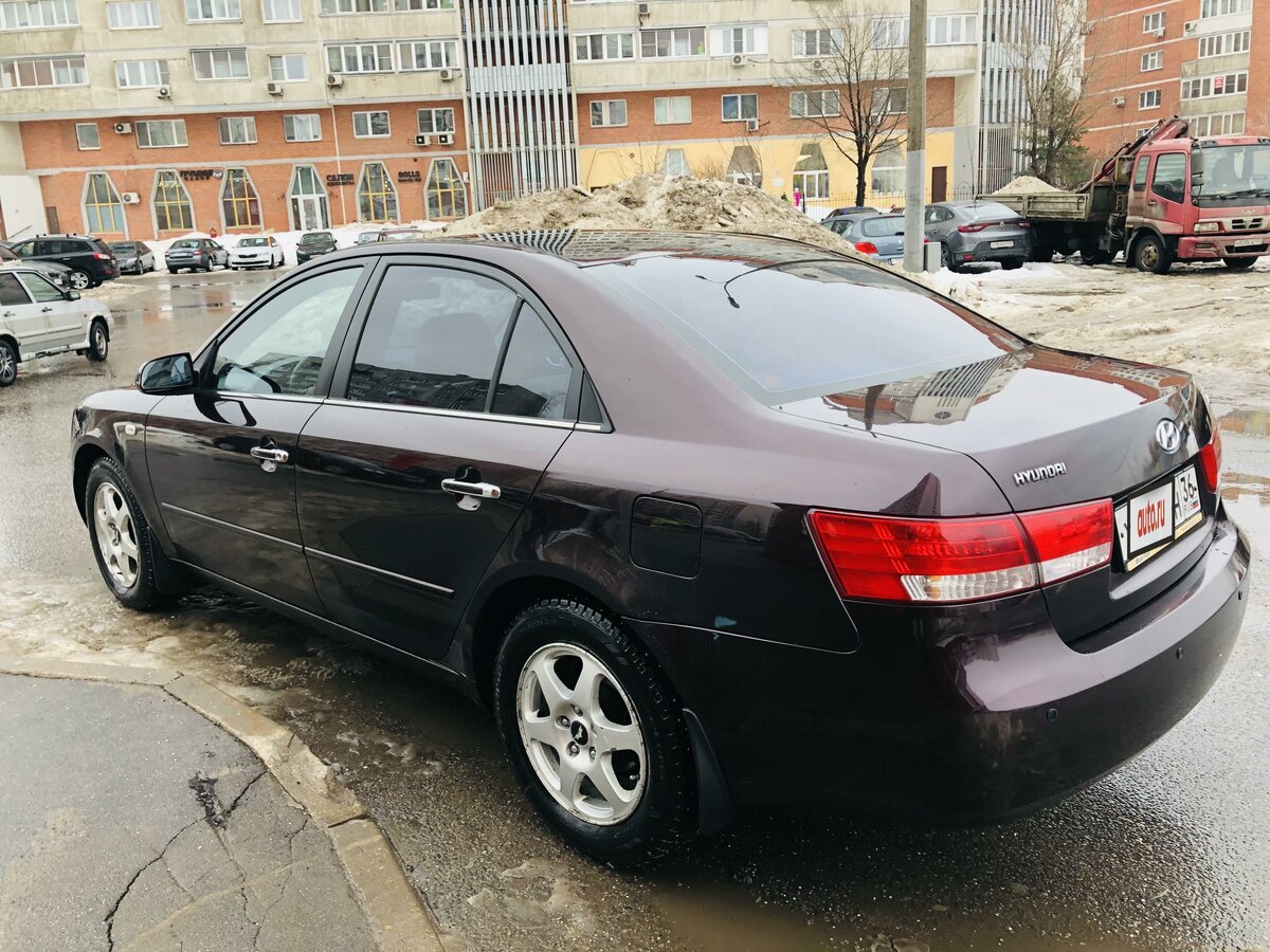 Hyundai sonata v nf