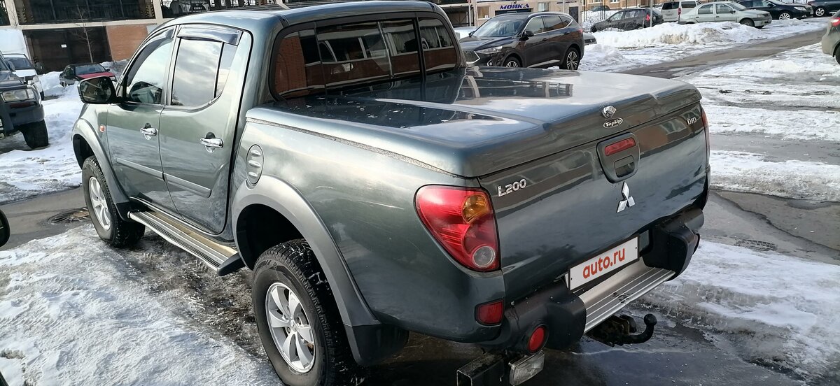 Mitsubishi l200 iv