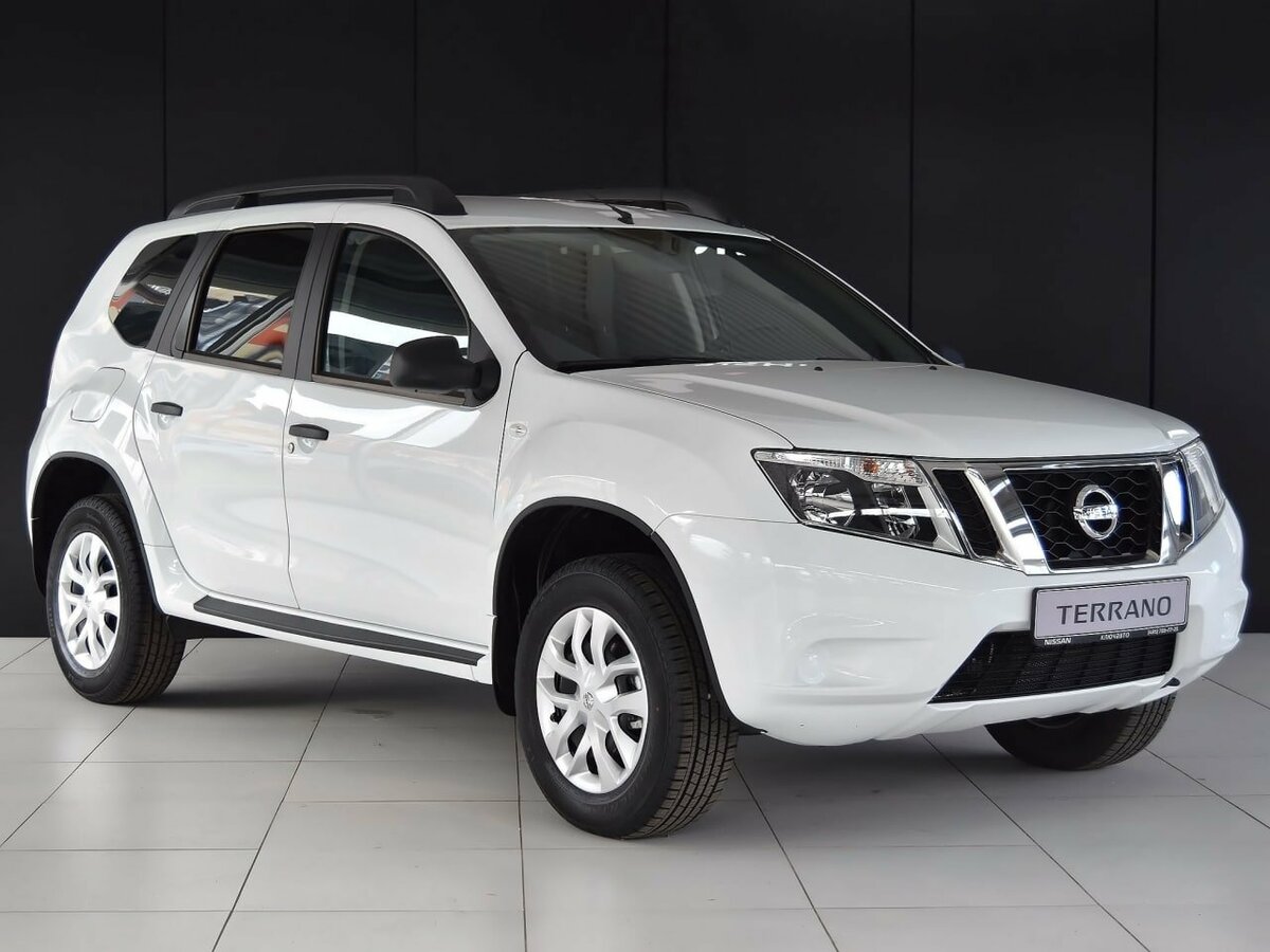 Nissan terrano белый