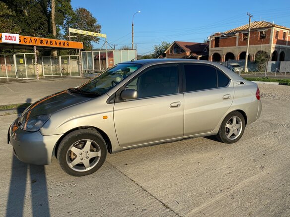 2001 Toyota Prius I Рестайлинг (XW10), серебристый, 390000 рублей - вид 16