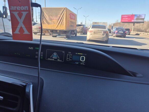 2016 Toyota Prius IV (XW50), красный, 1800000 рублей - вид 18