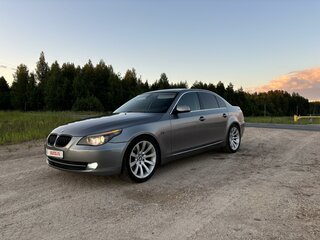 2007 BMW 5 серии 530d V (E60/E61) Рестайлинг, серый, 1400000 рублей, вид 1