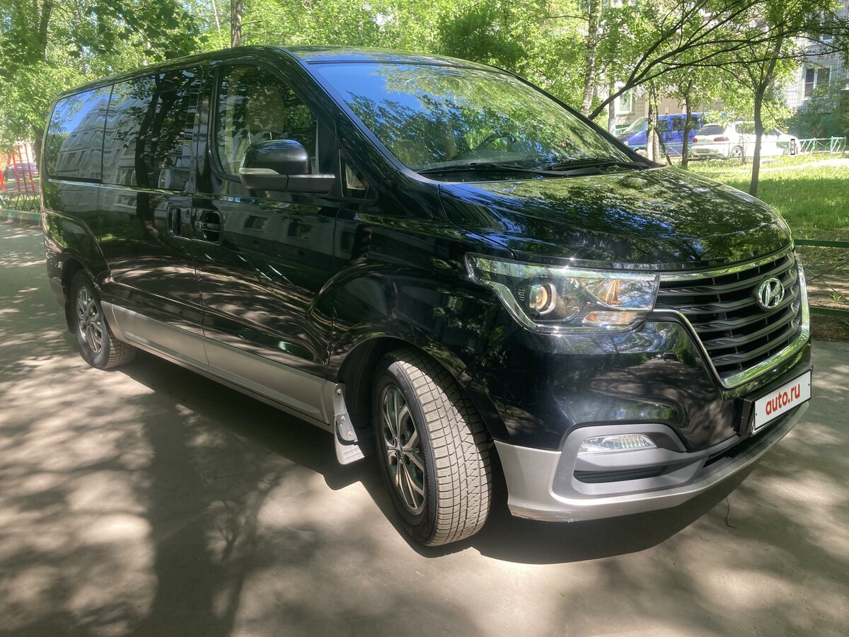 Купить б/у Hyundai H1 II Рестайлинг 2 2.5d AT (170 л.с