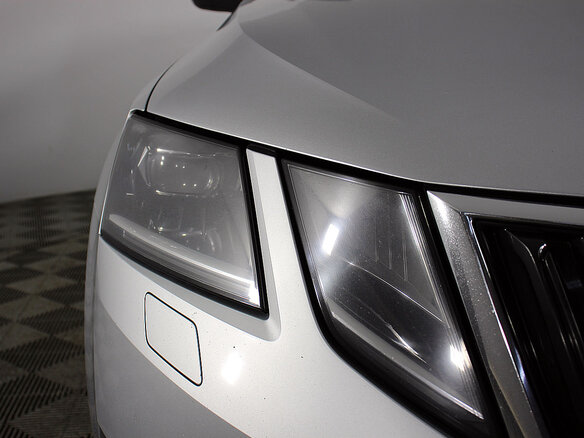 2017 Skoda Octavia, серый - вид 7