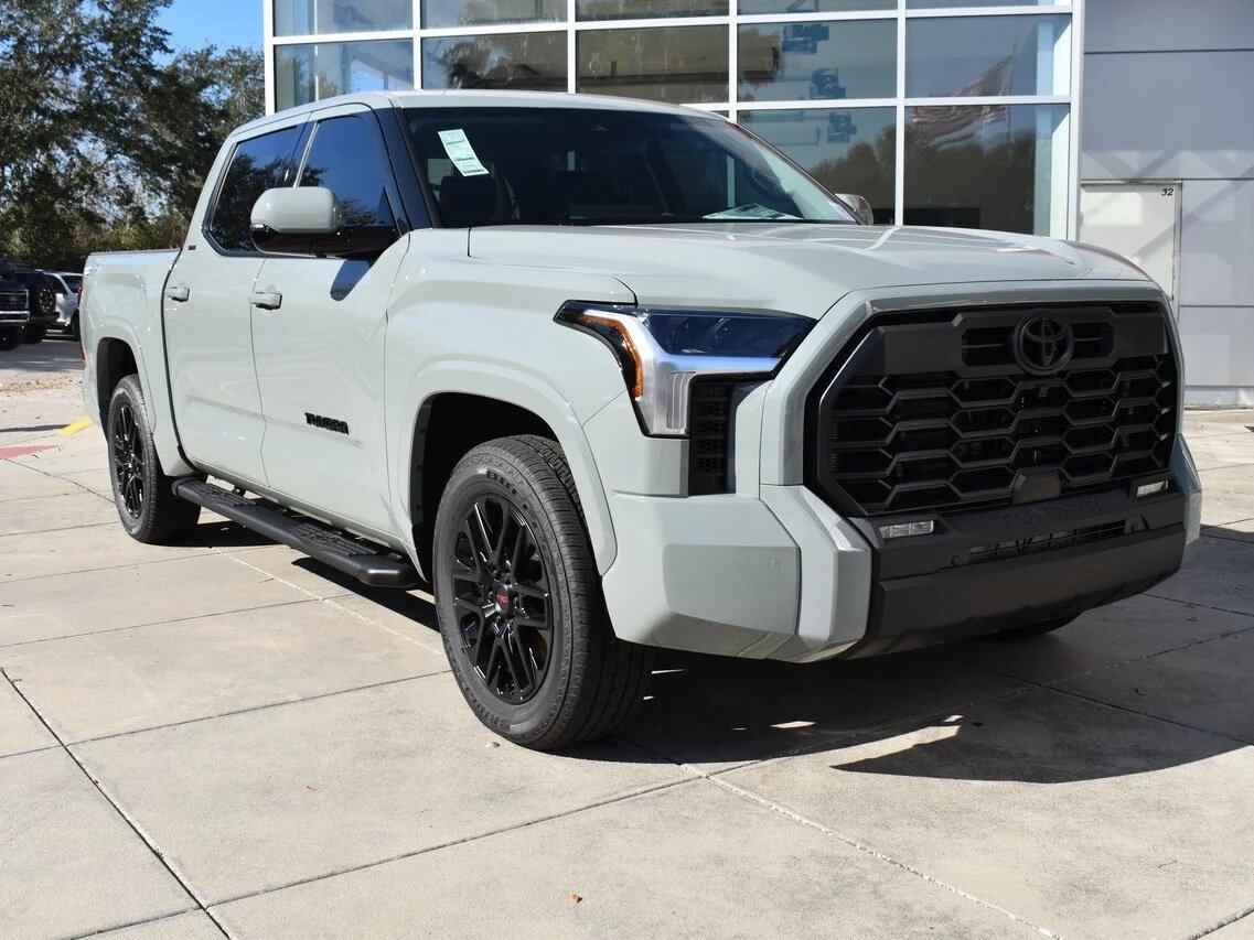 Toyota Tundra Crew Max CrewMax III