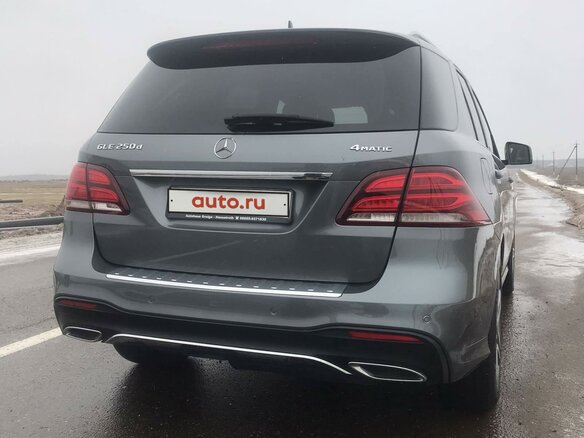 2017 Mercedes-Benz GLE 250 d I (W166), серый, 3500000 рублей - вид 2