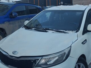 2015 Kia Rio III, белый, 450000 рублей, вид 1