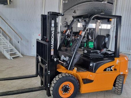 Купить новый HANGCHA CPCD 25 в Москве: оранжевый вилочный автопогрузчик 2024 года на Авто.ру ID 1123124163