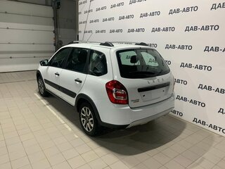 2024 Lada (ВАЗ) Granta Cross I Рестайлинг, белый, 1205000 рублей, вид 1