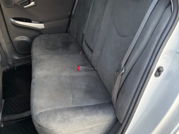 2009 Toyota Prius III (XW30), белый, 870000 рублей - вид 12