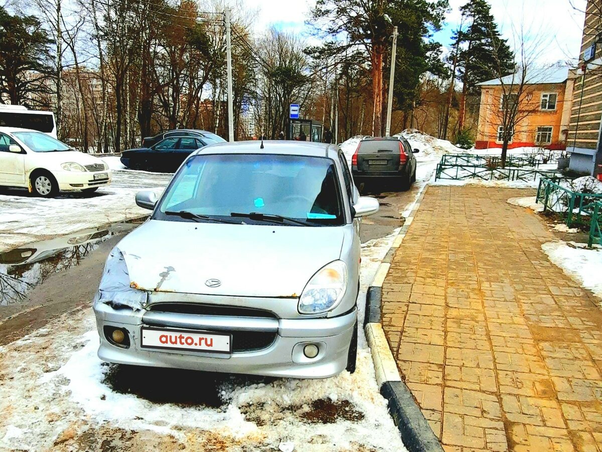 Дайхатсу сирион 2000