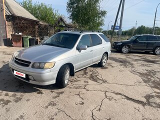 1998 Nissan R'nessa, серебристый, 300000 рублей, вид 1