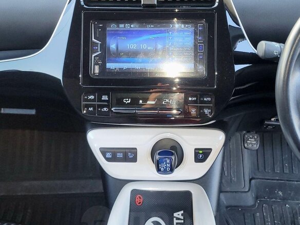 2016 Toyota Prius IV (XW50), синий, 1680000 рублей - вид 1