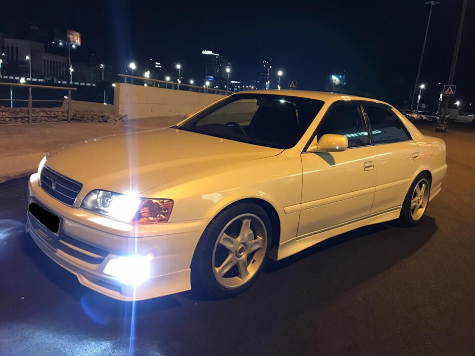 Купить б/у Toyota Chaser VI (X100) 2.0 AT (140 л.с.) бензин автомат в ...