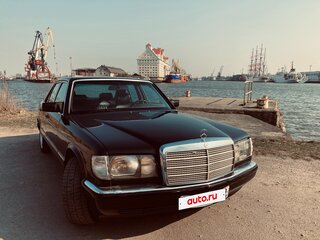 1987 Mercedes-Benz S-Класс 300 II (W126) Рестайлинг, чёрный, 600000 рублей, вид 1