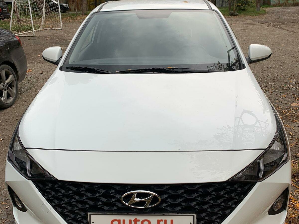 Купить б/у Hyundai Solaris II Рестайлинг 1.6 MT (123 л.с.) бензин ...