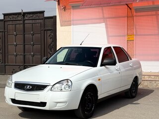 2017 Lada (ВАЗ) Priora I Рестайлинг, белый, 550000 рублей, вид 1