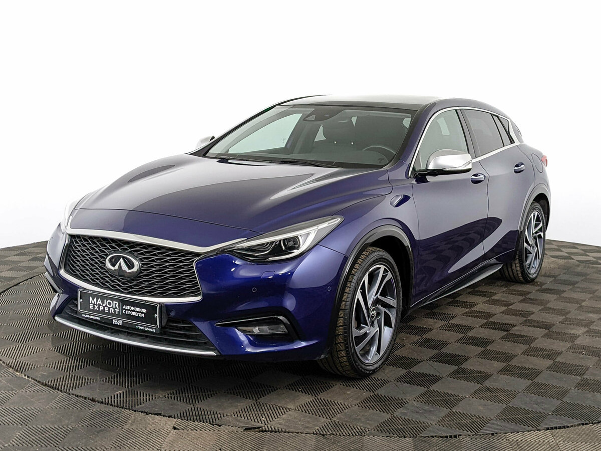 Infiniti Q30