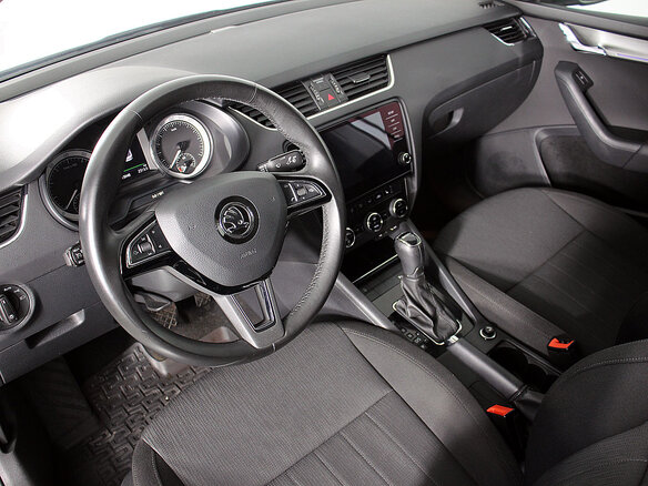 2017 Skoda Octavia, серый - вид 11