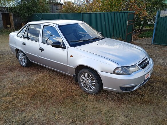 Купить б/у Daewoo Nexia I Рестайлинг 1.5 MT (80 л.с.) бензин механика в ...