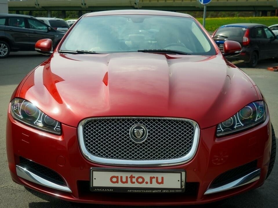 Ягуар XF красный 001