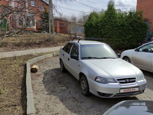 2010 Daewoo Nexia I Рестайлинг, серебристый
