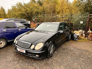 2002 Mercedes-Benz E-Класс 270 III (W211, S211), чёрный, 590000 рублей, вид 1