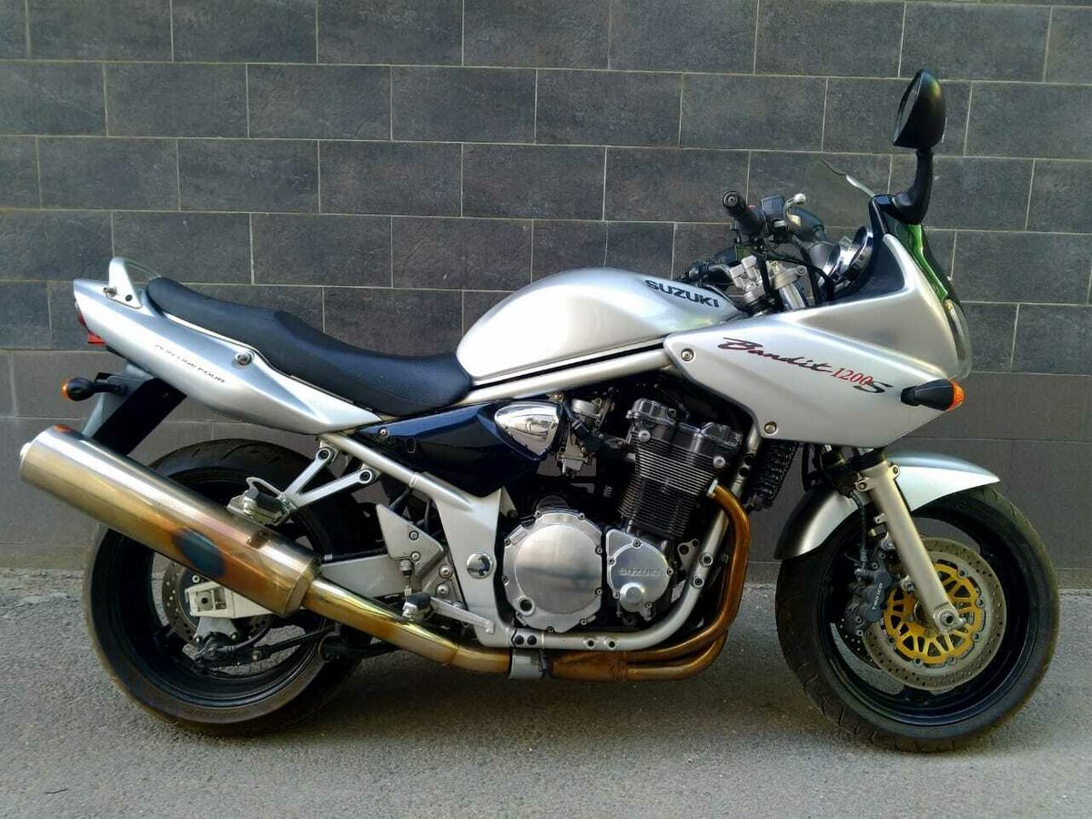 Suzuki gsf1200s Bandit