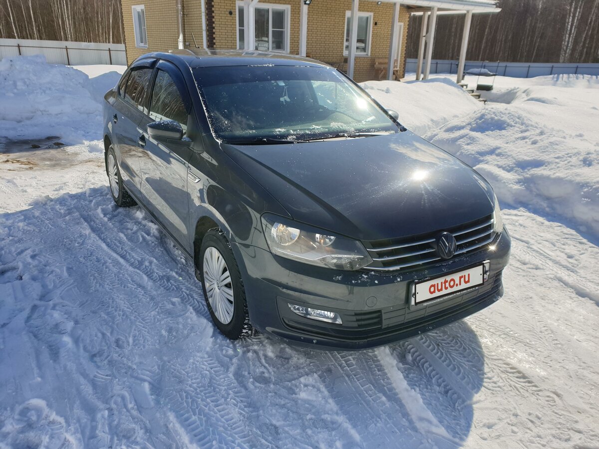 Volkswagen polo v рестайлинг