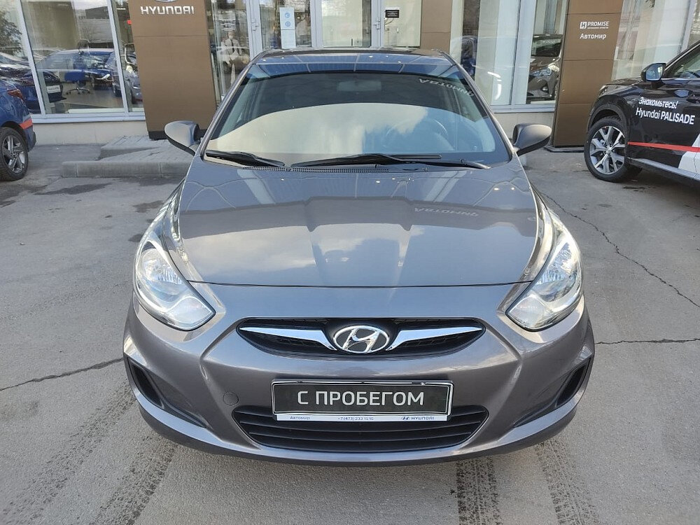 Hyundai accent iv