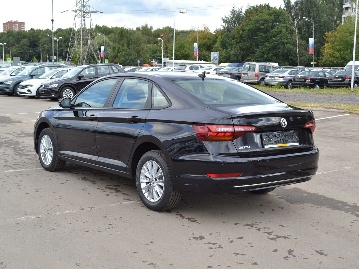 Volkswagen jetta черный