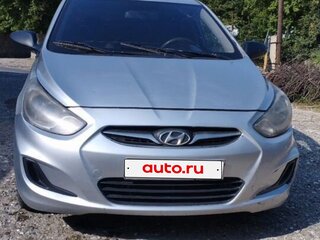 2013 Hyundai Solaris I, серебристый, 400000 рублей, вид 1