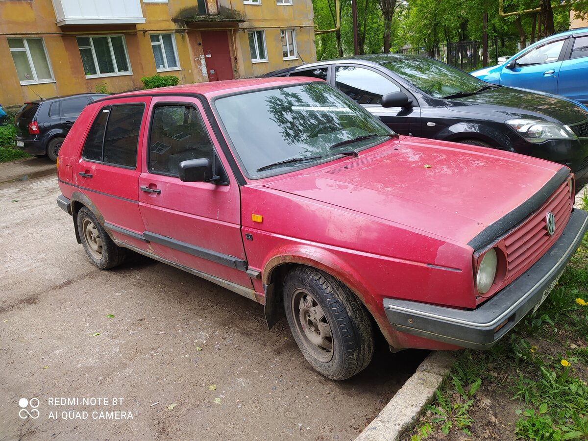 Красный фольксваген бора