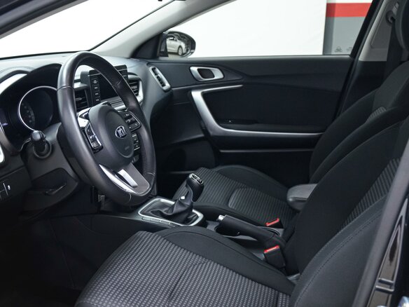 2019 Kia Ceed III, чёрный - вид 12