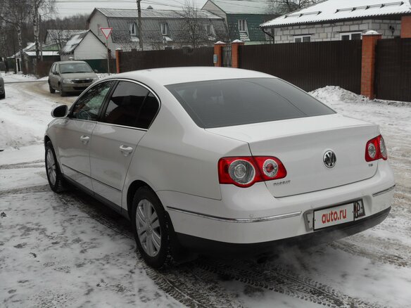 2008 Volkswagen Passat B6, белый - вид 4