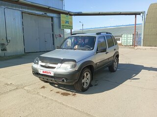 2012 Chevrolet Niva I Рестайлинг, серебристый, 415000 рублей, вид 1
