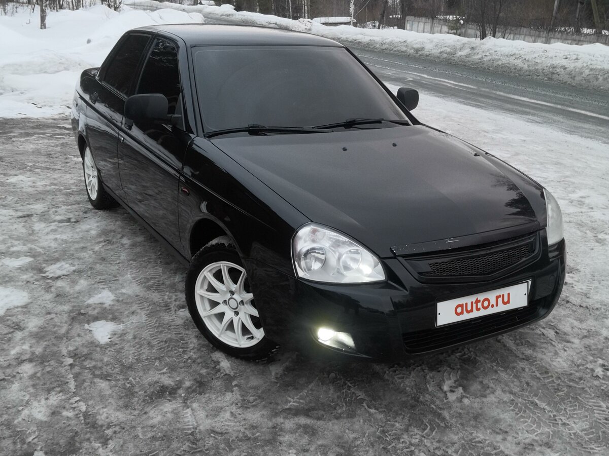 Лада Приора 2010 седан