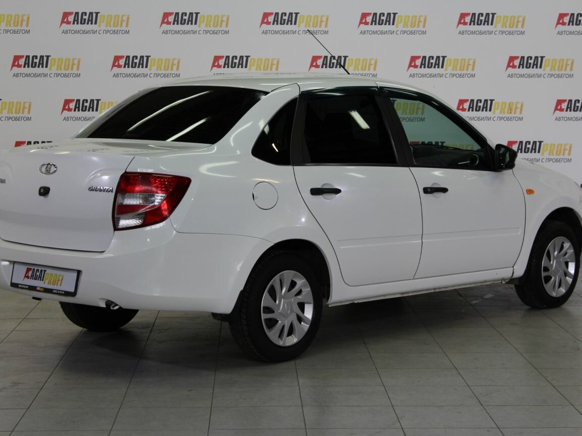 Как выглядит белая лада Купить б/у Lada (ВАЗ) Granta I 1.6 MT (106 л.с.) бензин механика в Саратове: бел