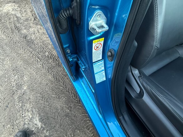 2019 Toyota Prius IV Рестайлинг (XW50), синий, 2600000 рублей - вид 27