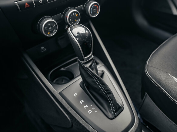 2025 Lada (ВАЗ) Vesta I Рестайлинг (NG), белый - вид 11